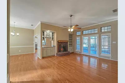 5502 Bradley Court, Arlington, TX 76017 - Photo 6