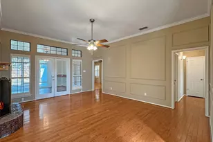 5502 Bradley Ct, Arlington, TX 76017 - Photo 8