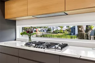 9943 Coppedge Ln, Dallas, TX 75220 - Photo 10