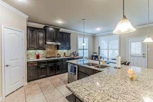 2935 Salina Dr, Grand Prairie, TX 75054 - Photo 6