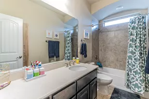 2935 Salina Dr, Grand Prairie, TX 75054 - Photo 22