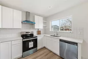 514 Country Ln, Grand Prairie, TX 75052 - Photo 4