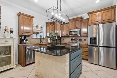 912 Queen Elizabeth Drive, Waco, TX 76657 - Photo 8