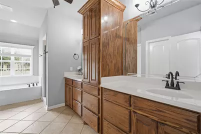 912 Queen Elizabeth Drive, Waco, TX 76657 - Photo 16