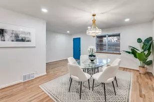 624 Forest Ln, Hurst, TX 76053 - Photo 6