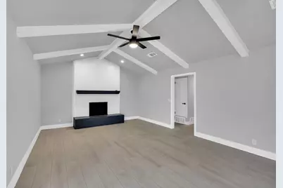 216 Laura Drive, Burleson, TX 76028 - Photo 8