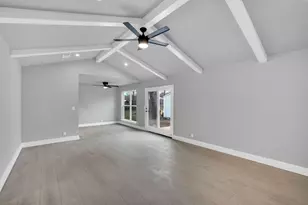216 Laura Dr, Burleson, TX 76028 - Photo 10