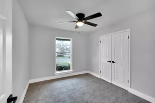 216 Laura Dr, Burleson, TX 76028 - Photo 20