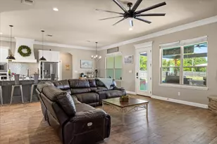 9012 Parkview Cir, Tolar, TX 76476 - Photo 8