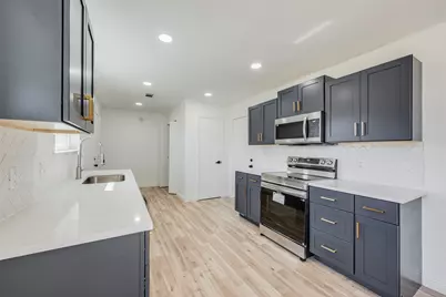 2924 Amber Lane, Farmers Branch, TX 75234 - Photo 2