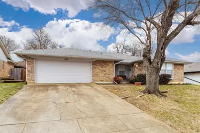 5917 Pleasant Hill Drive, Arlington, TX 76016 - Photo 1