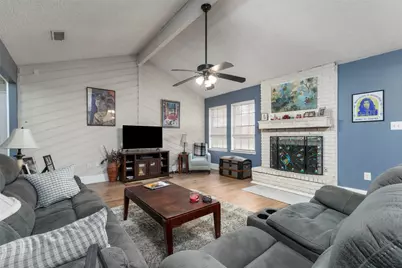 5917 Pleasant Hill Drive, Arlington, TX 76016 - Photo 8