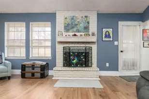 5917 Pleasant Hill Dr, Arlington, TX 76016 - Photo 10