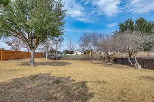 702 E Peninsula Dr, Coppell, TX 75019 - Photo 24