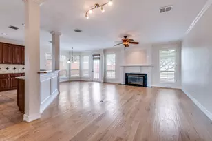 702 E Peninsula Dr, Coppell, TX 75019 - Photo 8