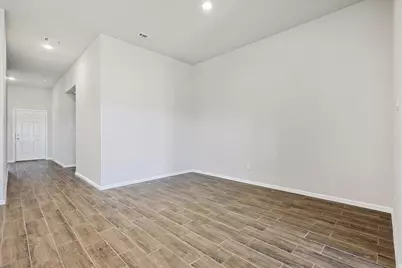 418 Kingsbury Avenue, Princeton, TX 75407 - Photo 8