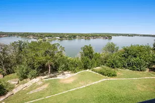 4307 Acoma Ct, Granbury, TX 76048 - Photo 2