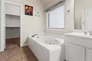 311 Park Crest Ave, Euless, TX 76039 - Photo 20