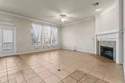 311 Park Crest Avenue, Euless, TX 76039 - Photo 6