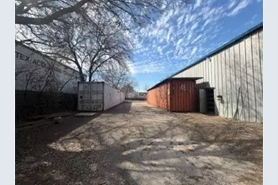 2101 Delante Street, Haltom City, TX 76117 - Photo 18