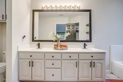 1105 Blackbird Court, Burleson, TX 76028 - Photo 24