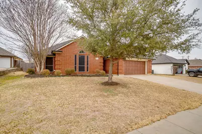 1105 Blackbird Court, Burleson, TX 76028 - Photo 2