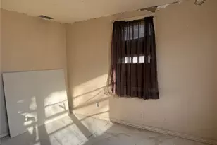 206 E Colorado, Groesbeck, TX 76642 - Photo 12