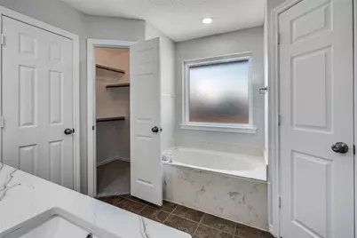 3657 Village Green Drive, Grand Prairie, TX 75052 - Photo 18