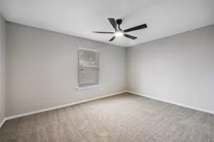 3657 Village Green Dr, Grand Prairie, TX 75052 - Photo 20