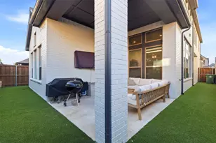 721 Red Frk Dr, Lewisville, TX 75056 - Photo 24