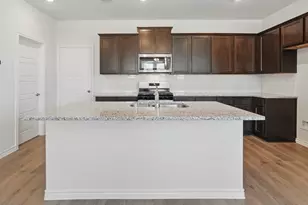 1916 Hellams Ln, Royse City, TX 75189 - Photo 2