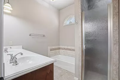 1309 Amsterdam Court, Granbury, TX 76048 - Photo 10