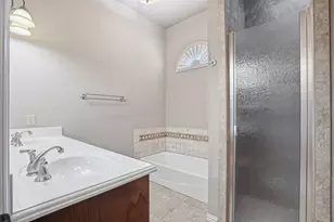 1309 Amsterdam Ct, Granbury, TX 76048 - Photo 10