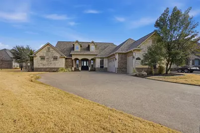 1309 Amsterdam Court, Granbury, TX 76048 - Photo 4