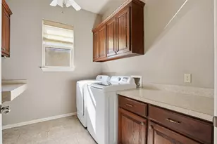 1309 Amsterdam Ct, Granbury, TX 76048 - Photo 12