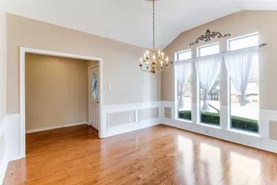 2120 Meadowview Court, Garland, TX 75043 - Photo 2