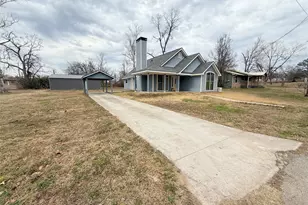 310 Blackjack St, Winnsboro, TX 75494 - Photo 2