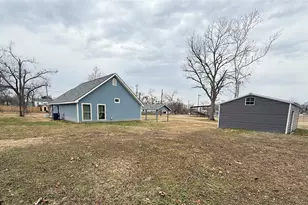 310 Blackjack St, Winnsboro, TX 75494 - Photo 8