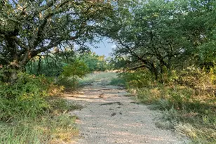 1456 Hidden Oaks Trl, Walnut Springs, TX 76690 - Photo 12