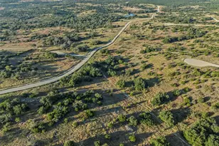 1456 Hidden Oaks Trl, Walnut Springs, TX 76690 - Photo 6