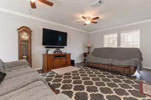 4013 Black Oak Dr, Cleburne, TX 76031 - Photo 4