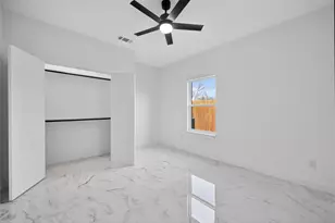 120 E Woodell Dr, Glenn Heights, TX 75154 - Photo 12