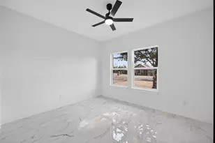 120 E Woodell Dr, Glenn Heights, TX 75154 - Photo 8