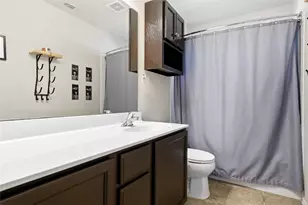 6520 Vista View Dr, Waco, TX 76712 - Photo 16