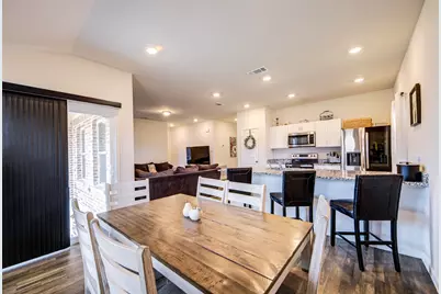 905 Avagail Avenue, Springtown, TX 76082 - Photo 14