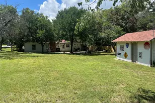 209 Marquette Ave, Azle, TX 76020 - Photo 8