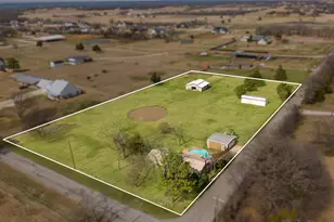 9213 Wilson Rd, Pilot Point, TX 76258 - Photo 2