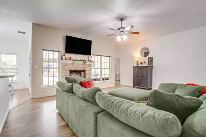 707 Brandt Street, Grandview, TX 76050 - Photo 6