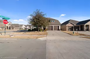 3701 Fossil Tree Ln, Fort Worth, TX 76244 - Photo 2
