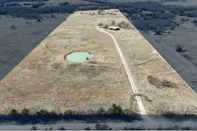 994 County Road 3925, Wolfe City, TX 75496 - Photo 2